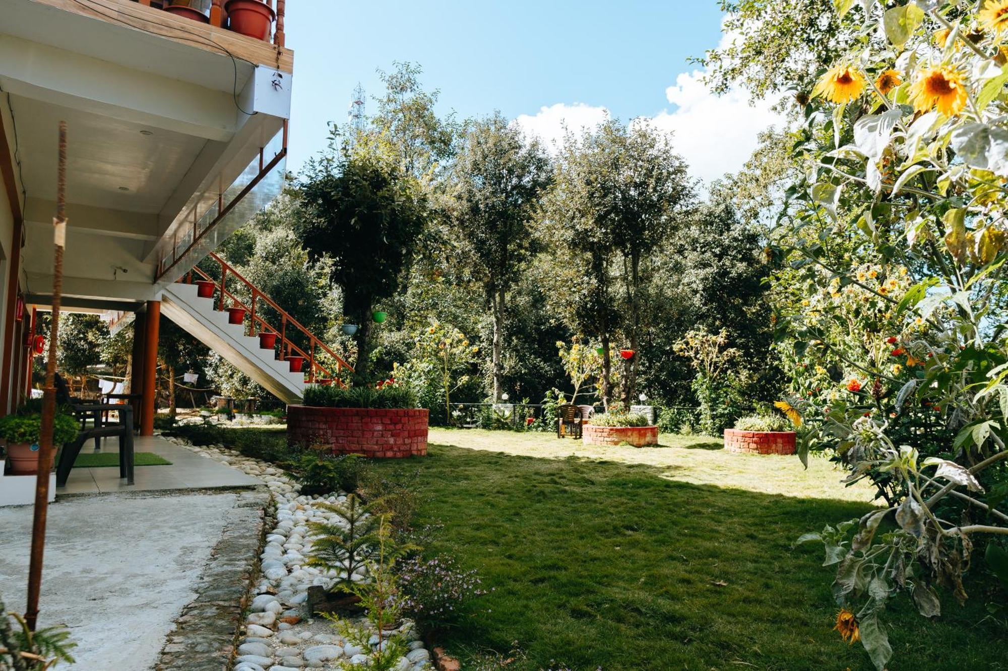 The Himalayan Woods, Homestay Chaukori