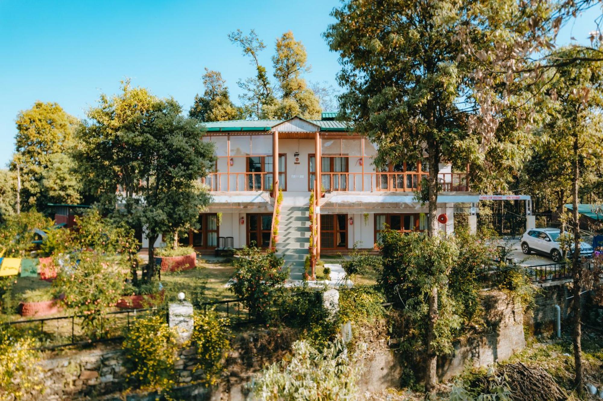 The Himalayan Woods, Homestay *